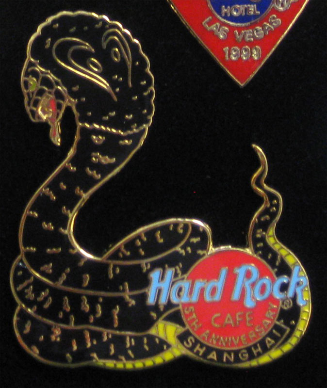 Shanghai 2001 Hard Rock Cafe Pin