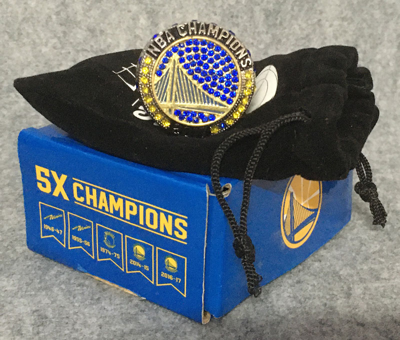 Golden State Warriors 2017 NBA Champions Replica Ring in Box Golden State Warriors 2017 NBA Champions Replica Ring in Box