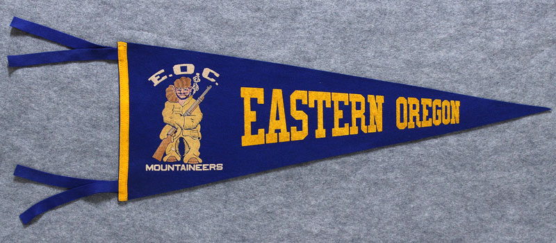 Eastern Oregon College Mountaineers Pennant