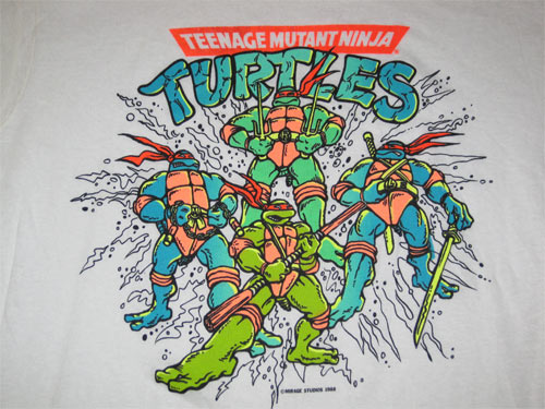 Teenage Mutant Ninja Turtles: Retro Group T-Shirt (Size: L)